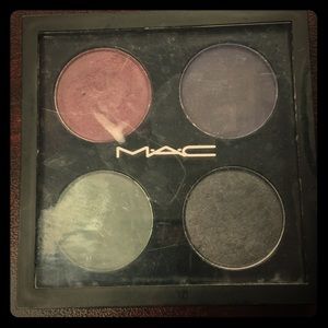 Eye Shadow by MAC
